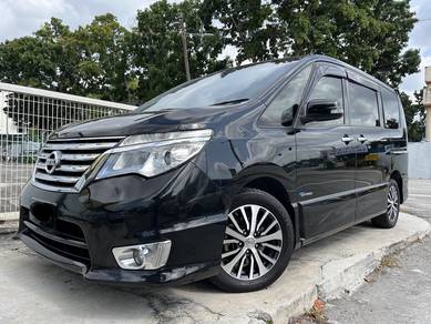 Nissan SERENA 2.0 S-HYBRID HIGHWAY STAR