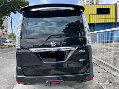Nissan SERENA 2.0 S-HYBRID HIGHWAY STAR
