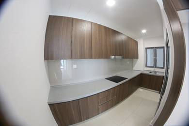 Fully Furnished c/w 2 Carpark