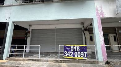 Seri Kembangan Putra Permai Shop for Rent-Ground Floor, 660sqft,Vacant
