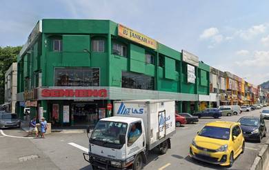 Taman Sri Batu Caves 1st Floor Office lot【Prime location】for Rent