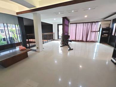 Tampoi Utama Jln Sri Perkasa @ 3 Storey Corner (Hall Extended 15ft)