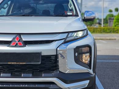 Mitsubishi TRITON 2.4 VGT PREMIUM (A)