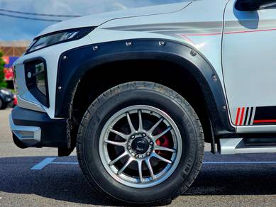 Mitsubishi TRITON 2.4 VGT PREMIUM (A)
