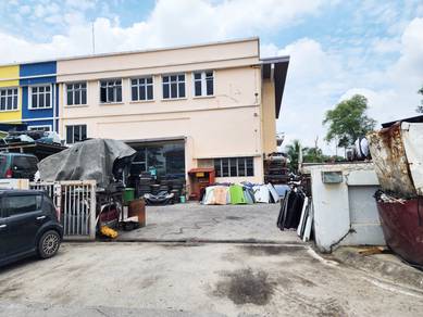 1.5 Storey Semi D Factory Bukit Kemuning Corner