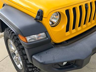 Jeep WRANGLER 2.0 UNLIMITED SAHARA  (A)
