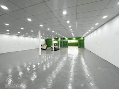 Facing Main Road ~ Warehouse w Office @ Bukit Kemuning, Shah Alam RENT