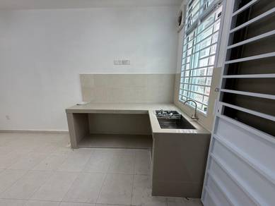 【 Kitchen table top, water heater 】 3 Storey House, Scientex Kundang