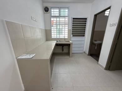 【 Kitchen table top, water heater 】 3 Storey House, Scientex Kundang