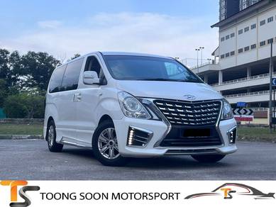 Hyundai GRAND STAREX 2.5 ROYALE FACELIFT (A)