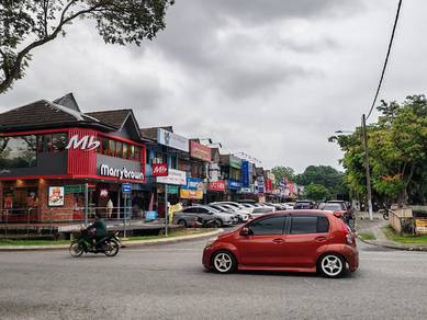 Hot Shah Alam Seksyen 18 2 storey shop near bank mydin plaza  school