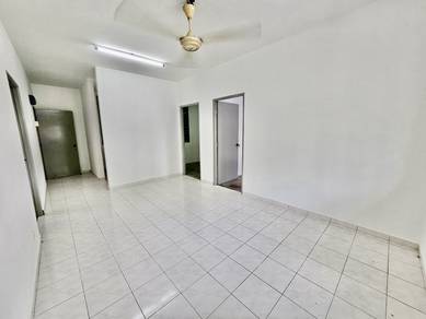 (GROUND FLOOR)Siantan Apartment Putra Perdana Puchong