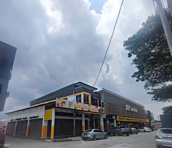 Lahat Double Storey Corner Shop Lot For Sale