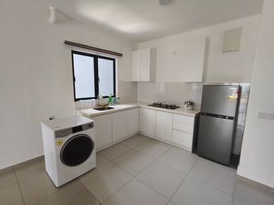 Nice Fully Furnished 3R2B Duduk Se Ruang near Kota Kemuning for Rent