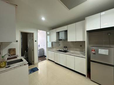 Tri Tower 3Bedrooms With Carpark @ Walking Distance To CIQ