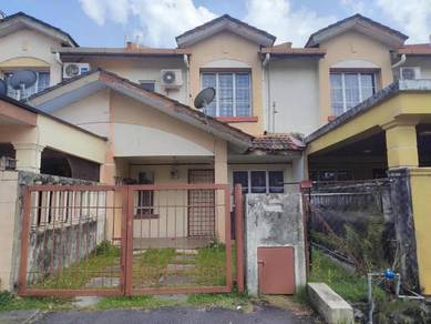 2 Storey Terrace, Seksyen 2, Bandar Bukit Mahkota, Kajang Facing Open