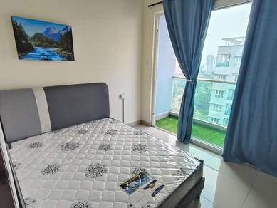 season larkin / balcony room/ johor bahru