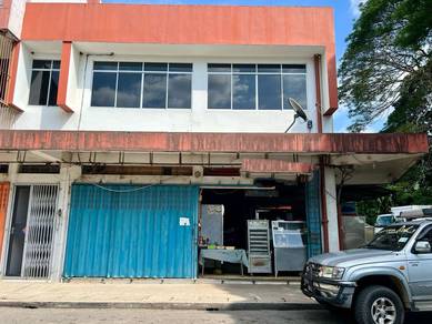 Tamparuli corner Shoplot for Rent suitable for FNB