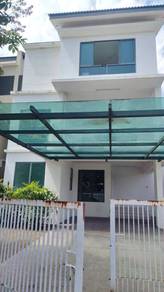 Nice 2.5 Storey Semi-D In S2 Height For Sale