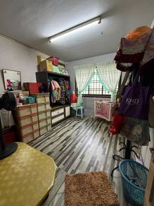 Taman Daya Jalan Pinang Low Cost Flat Low Floor 2beds Mount Austin