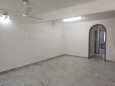 Taman cahaya bercham for rent basic condition new paint ipoh town