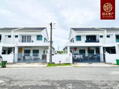Double Storey Terrace Corner, Senadin