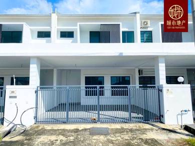 Double Storey Terrace Intermediate, Senadin