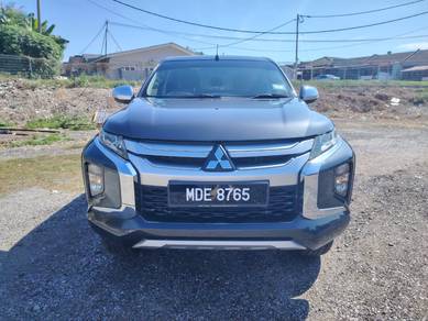 Mitsubishi TRITON 2.4 VGT A/T PREMIUM (A)