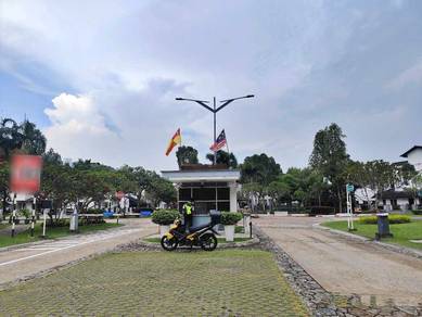 3 Storey Semi-D House, Jalan Memanah 13/55F, Seksyen 13, Shah Alam