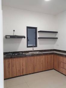 Skyawani 5 partly furnished for rent! Available October