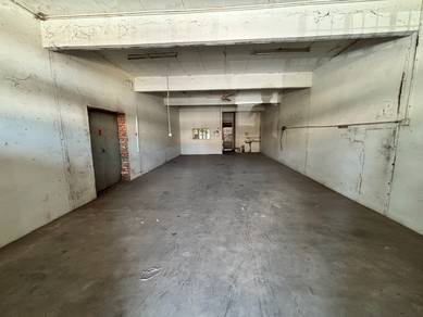 Old Shop Lot For Rent Suitable For Cabinat or welding things