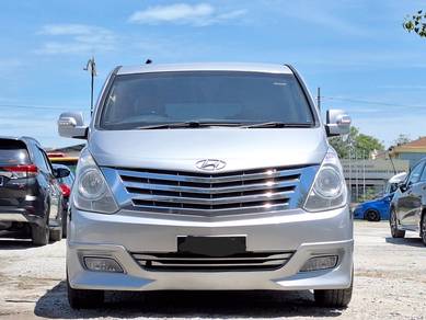 Hyundai GRAND STAREX 2.5 ROYALE (A)12 SEATER