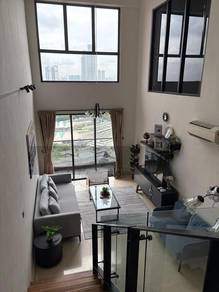 V Summer Place Loft Unit with Balcony