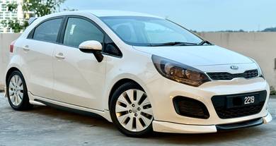 Kia RIO 1.4 EX (A) LOAN/KEDAI/CASH HATCHBACK