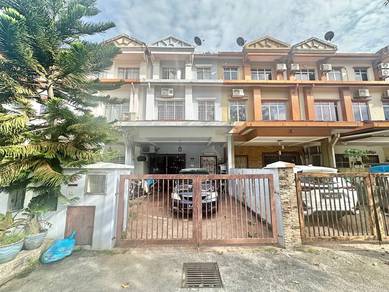 2.5 Storey 5R4B 2160sqft Lake Vista Taman Tasik Prima Puchong KL