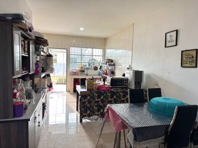 SEMI D Setingkat, BATU 12