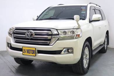 Ori 2017 Toyota LANDCRUISER 4.6 ZX  (A)