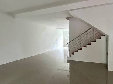Double Storey Teres, STEPHEN YONG