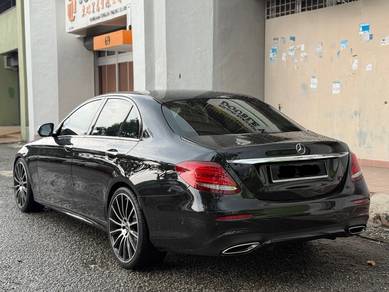 Mercedes Benz E350 2.0 AMG LINE Burmester