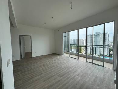 Brand New Unit With 2 Carpark