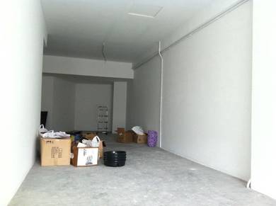Ground floor Retail shop with mezzanine floor Sunteh Bayan Baru 650sf