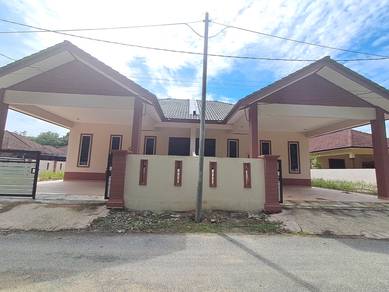 Semi D Corner Lot,Paka