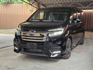 Honda STEPWAGON SPADA COOL SPIRIT- 8S /4.5A