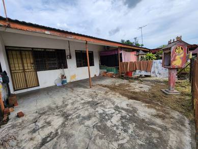 Station 18 Taman Pengkalan Barat Single Storey Terrace House Aeon st18