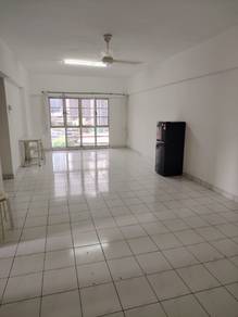 [ SRI EMAS CONDO ] Opposite of Lalaport, nearby Timesquare Lot 10 Pavi