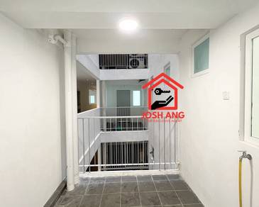 Fairview Residence in Sungai Ara 970sf Original 2 Carparks City View