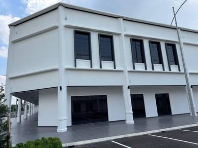 Silver Square  Eco Majestic New  shoplot for Rent face main road