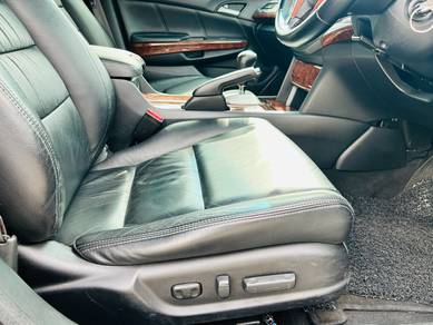 Proton PERDANA 2.4 L EXECUTIVE (A) LONG LIMOUSINE