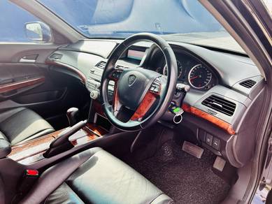 Proton PERDANA 2.4 L EXECUTIVE (A) LONG LIMOUSINE