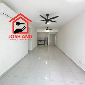 Fairview in Sungai Ara 970sf Pool View Kitchen Renovated 2 Car parks
